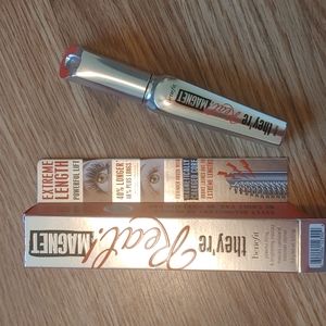 They're Real! MAGNET Mascara
